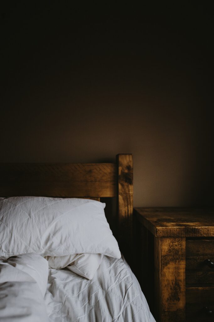 10 idées créatives de tasseaux bois pour sublimer vos murs